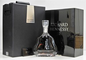 ★HENNESSY ヘネシー RICHARD リシャール 700ml 40度 バカラボトル ブランデーをお買取り★