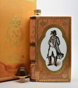 ★CAMUS カミュ NAPOLEON ナポレオン ブック 陶器ボトル 茶色 750ml ブランデーをお買取り★