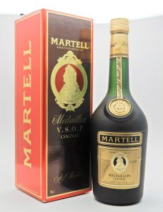 ★MARTELL マーテル VSOP MEDAILLON メダイヨン 700ml 40度 ブランデーをお買取り★