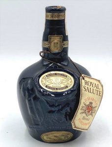 ★CHIVAS BROTHERS シーバス ブラザーズ ロイヤルサルート 21年 陶器 青 700ml スコッチ ウイスキーをお買取り★