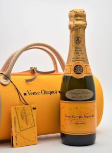 ★Veuve Clicquot ヴーヴクリコ イエローラベル シティトラベラー 375ml シャンパンをお買取り★