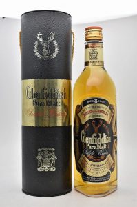 ★Glenfiddich グレンフィディック 8年 ピュアモルト 750ml スコッチ ウイスキーをお買取り★