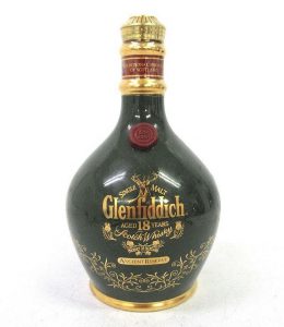 ★Glenfiddich グレンフィディック 18年 ピュアモルト エンシェントリザーブ 陶器ボトル 700ml ウイスキーをお買取り★