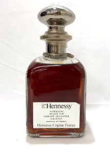 ★Hennessy ヘネシー NAPOLEON ナポレオン シルバートップ 700ml 40度 ブランデーをお買取り★