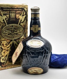 ★ROYAL SALUTE ロイヤルサルート 21年 陶器 青 1000ml 43度 スコッチ ウイスキーをお買取り★