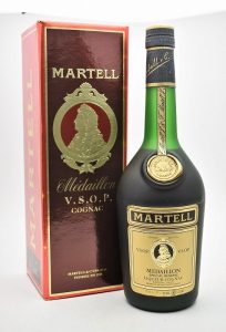 ★MARTELL マーテル VSOP MEDAILLON メダイヨン スペシャルリザーブ 700ml 40度 ブランデーをお買取り★