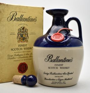 ★Ballantine’s バランタイン FINEST ファイネスト 陶器ボトル 青 スコッチ ウイスキーをお買取り★