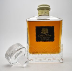 ★Suntory Whisky IMPERIAL サントリー ウイスキー インペリアル 600ml カガミクリスタルをお買取り★